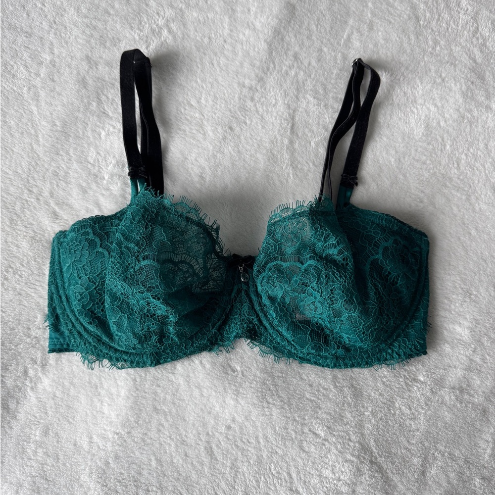 Victoria’s Secret Dream Angels Lace Bra